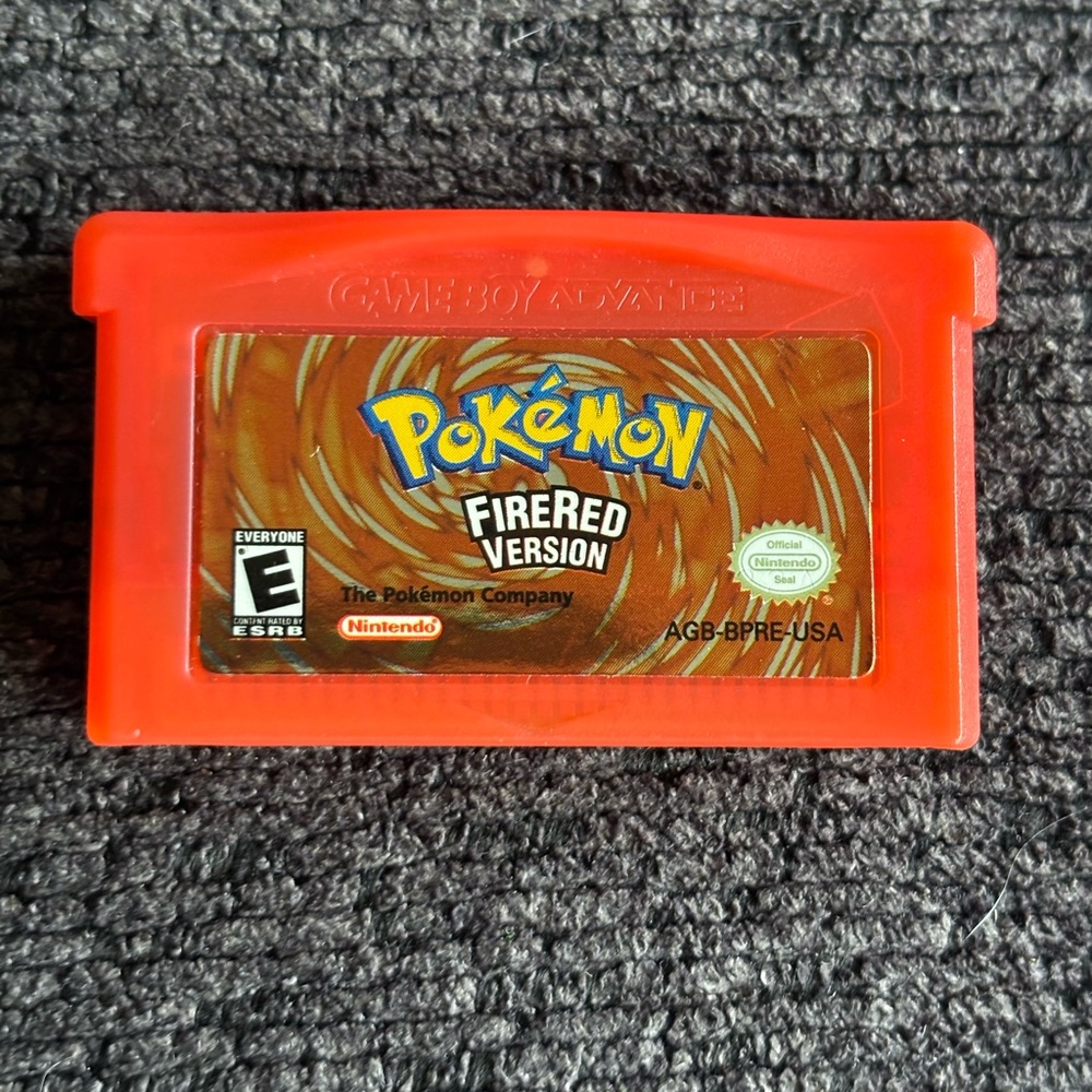 Pokémon FireRed version for Gameboy advance